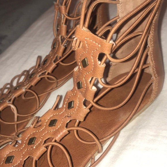 Sandals - Picture 3 of 3